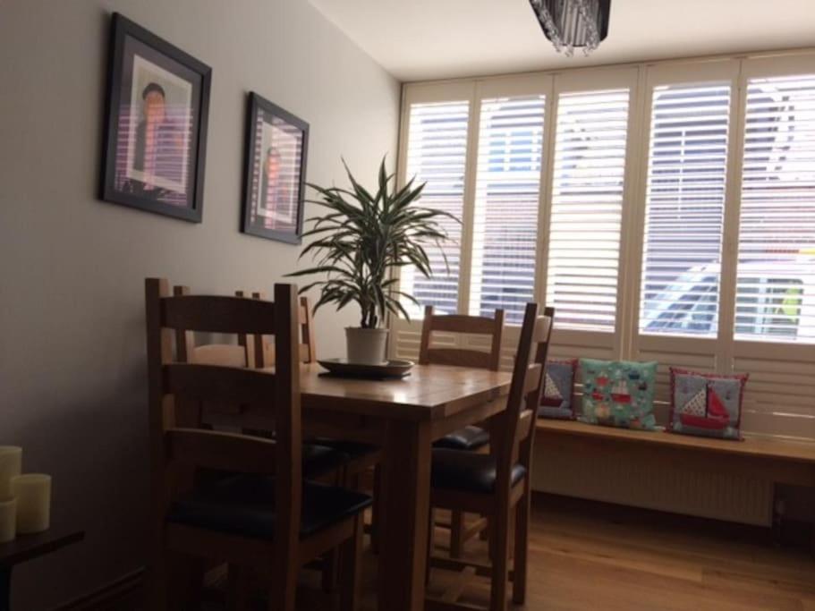 River Road, Littlehampton, Executive Apartment Buitenkant foto